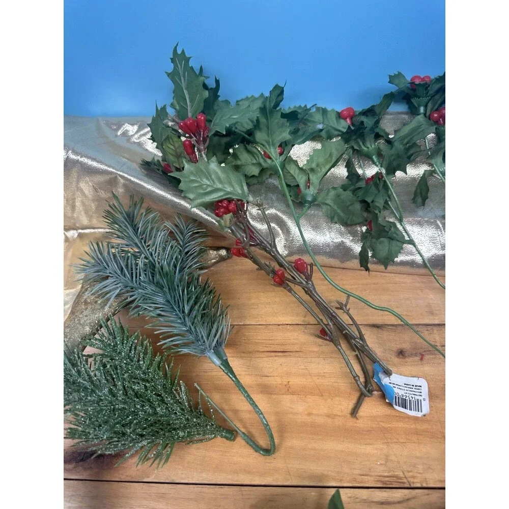 Vintage Plastic Holly & Berry Christmas Faux Greenery Mistletoe Lot 17 Pcs